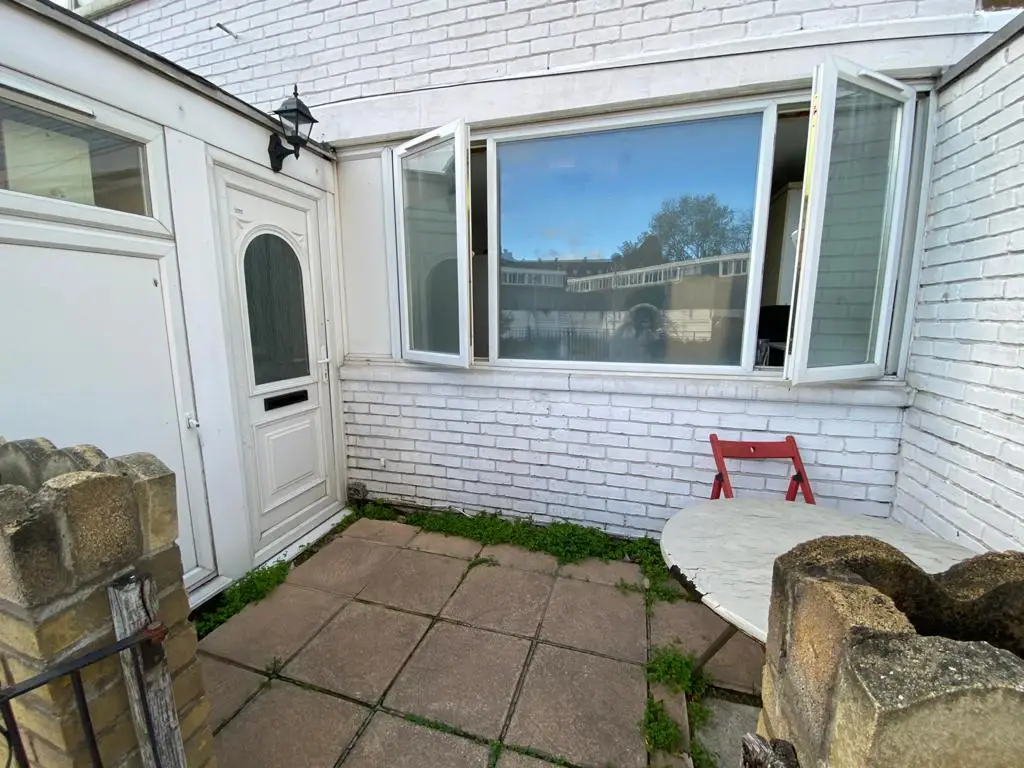 Double room near Oval